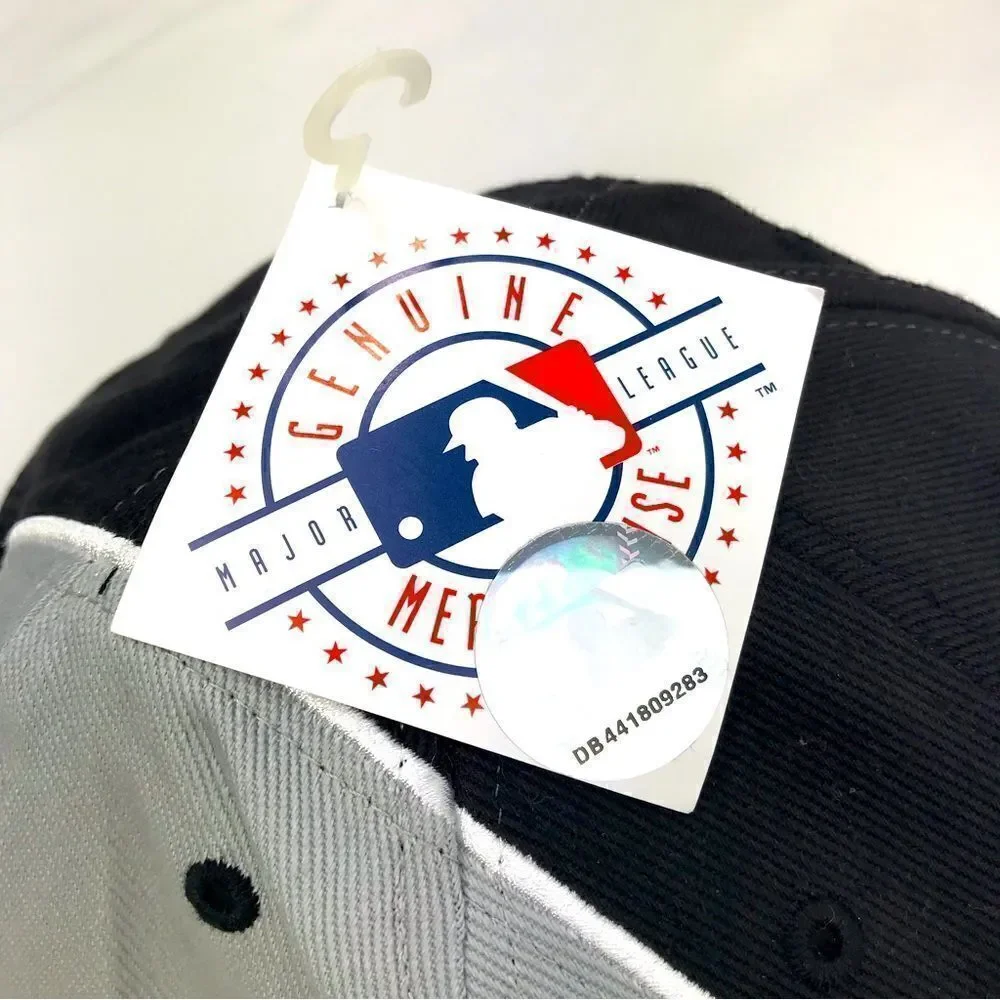 Chicago White Six Black Gray Genuine Merchandise Cotton Ball Cap NEW with Tag